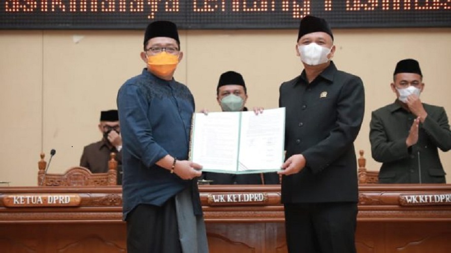 Perda tentang Fasilitasi Penyelenggaraan Pondok Pesantren Pertama di Jawa Barat