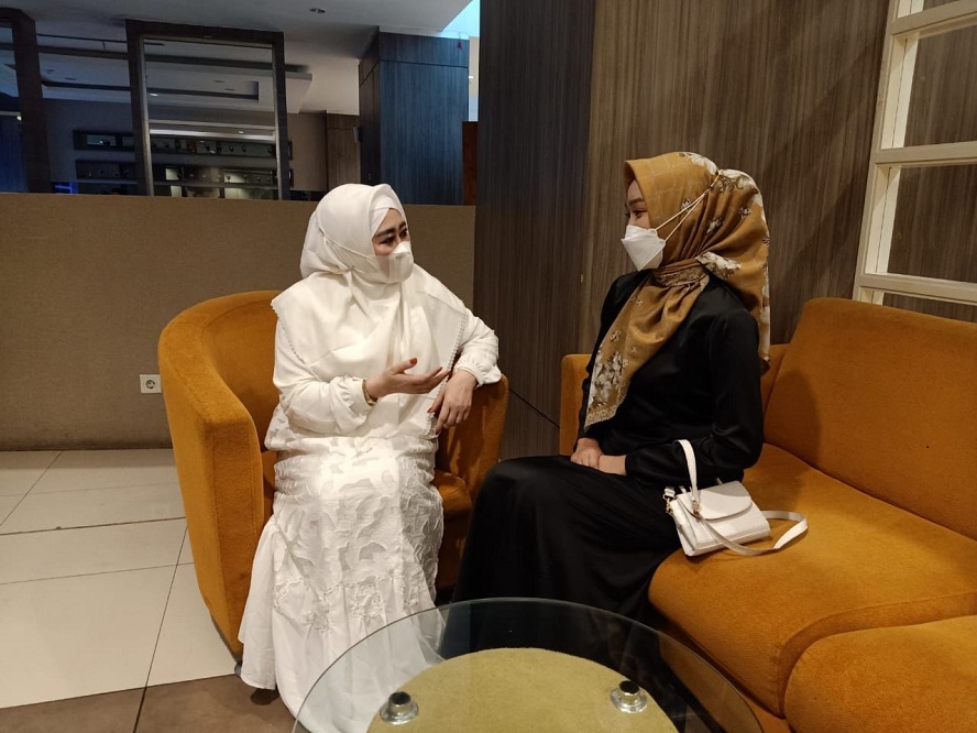 Mutiara Zorena Rezky Uni Pessel Merasa di Permalukan Dalam Ajang Duta Pariwisata Uda dan Uni Sumbar, Ini Tanggapan Lisda Hendrajoni