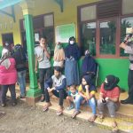 Percepatan Pencapaian Target Sasaran Vaksinasi,Kapolsek Tamansari Berikan Sembako