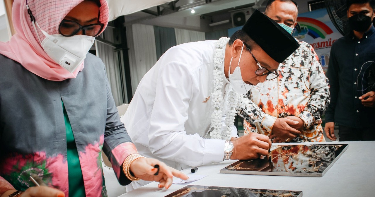 Bupati Ciamis Resmikan Arena Bermain Anak Puncak Asih