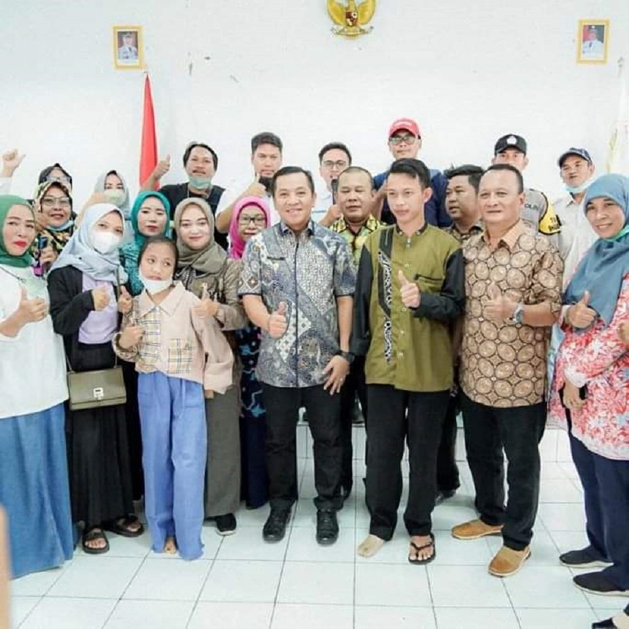 Salurkan Bantuan Kaki Palsu, Wabup Ingin Perusahaan Beri Ruang Pekerjaan Bagi Disabilitas