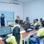 Kadisdik-Jabar-Meresmikan-Kelas-Industri-SMKN-7-Bekasi-780x470