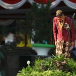 Ganjar Bungkukkan Badan Ucapkan Terima Kasih pada Masyarakat Jawa Tengah